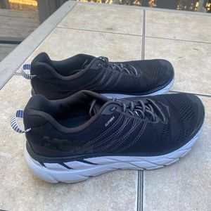 Hoka One One Clifton 6